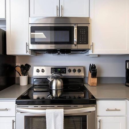 Abode Vue At 3Rd Downtown Loft Style Suite + Sleeper Sofa Louisville Exteriör bild
