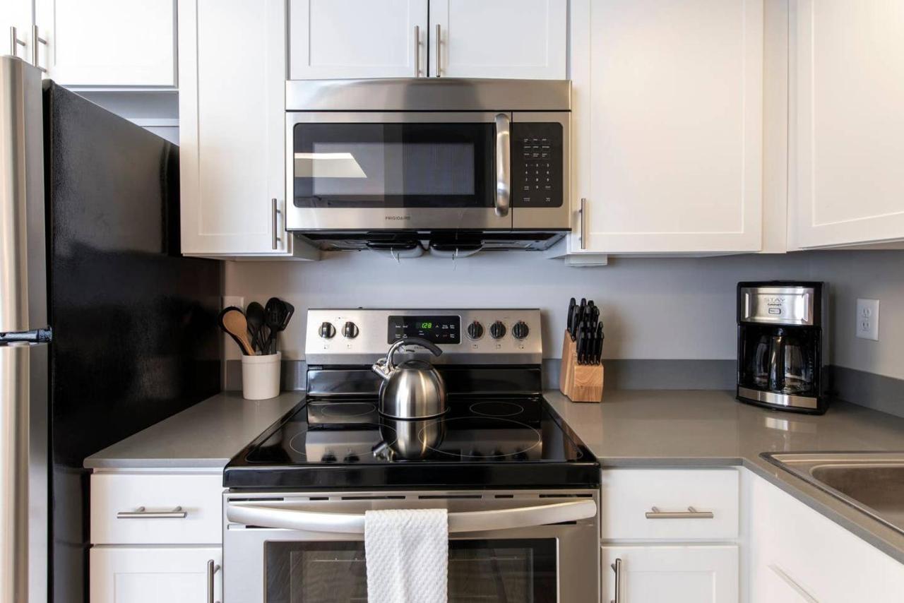 Abode Vue At 3Rd Downtown Loft Style Suite + Sleeper Sofa Louisville Exteriör bild