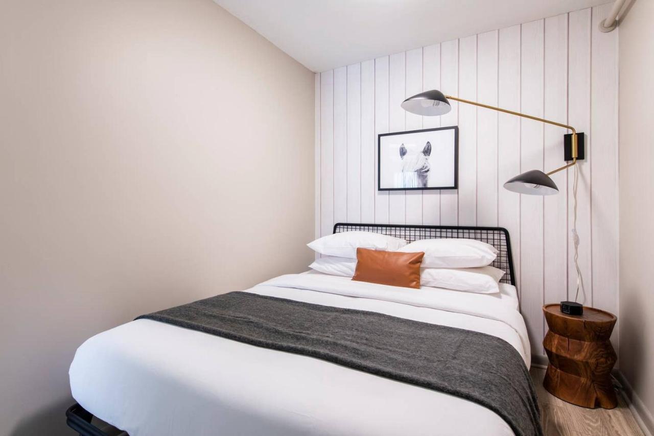 Abode Vue At 3Rd Downtown Loft Style Suite + Sleeper Sofa Louisville Exteriör bild